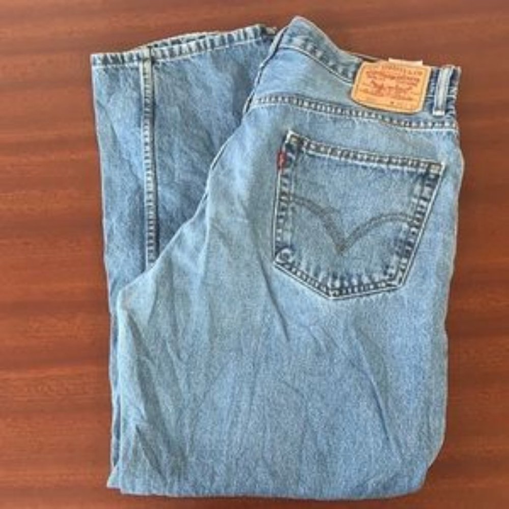 Vintage men’s 550 Levi’s mom jeans